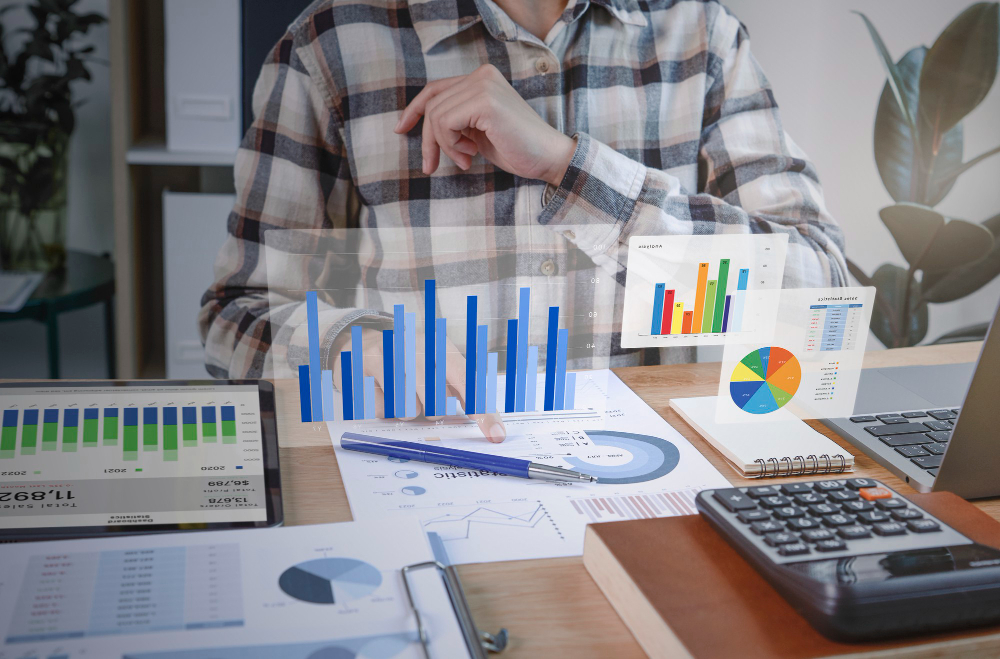 businesspeople working finance accounting analyze financi 1 1